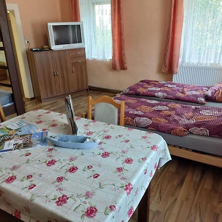 Ferienwohnung Bretnig Grossrohrsdorf エクステリア 写真